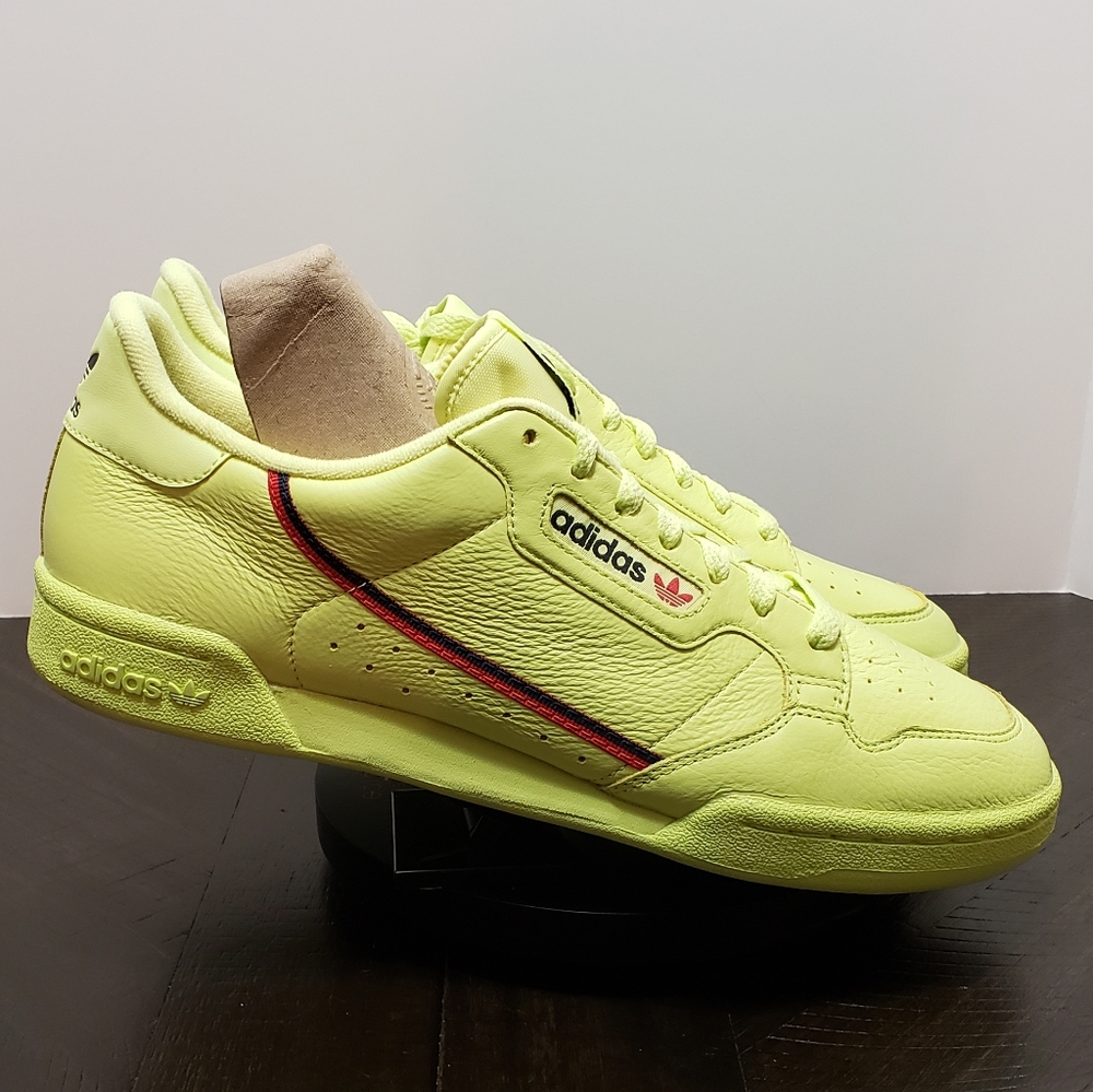*NEW* Adidas Continental 80